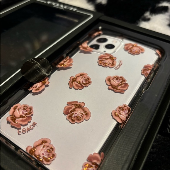 Coach iPhone 11 Pro case floral pink glitter - Picture 7 of 7